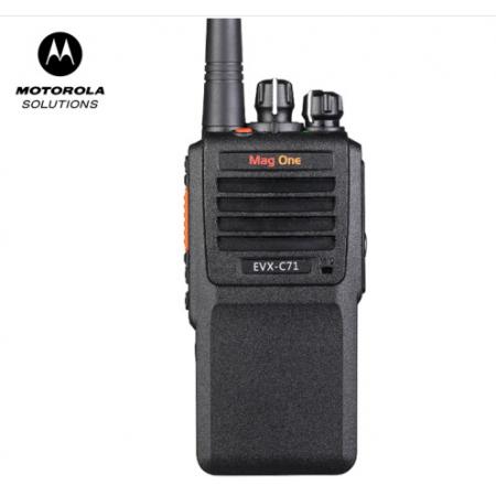 摩托羅拉（Motorola）C71 數(shù)字對講機 專業(yè)大功率商用 手持電臺數(shù)模對講機（基礎版）MAG ONE C71